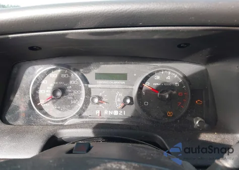 2011 Ford Crown Victoria Police Interceptor z USA, uszkodzony, nr VIN 2FABP7BV4BX159829